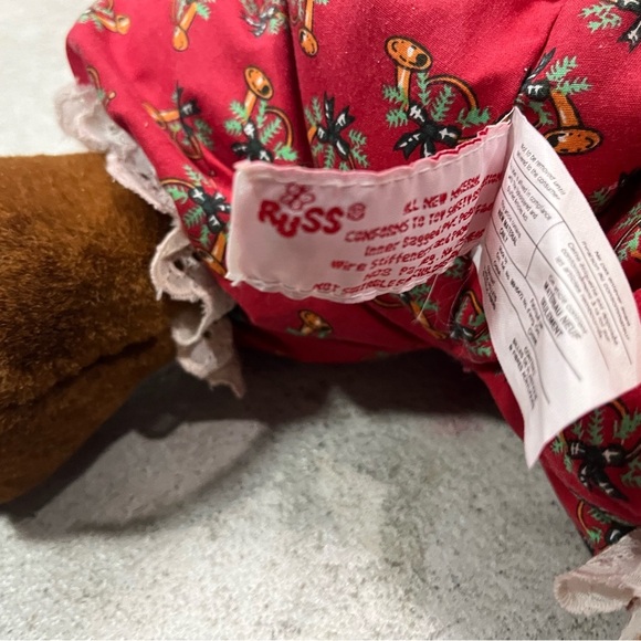 Ruby Russ Christmas Collectible Stuffed Bear Vintage 90s - Picture 3 of 4